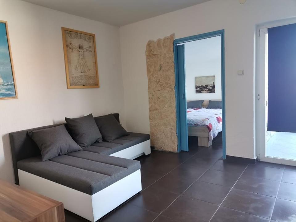 Apartmani 奥米沙利 外观 照片